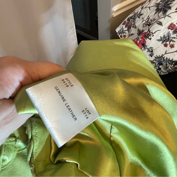 Green Leather Jacket with Modern Sporty Aesthetic - Picture 5 of 10